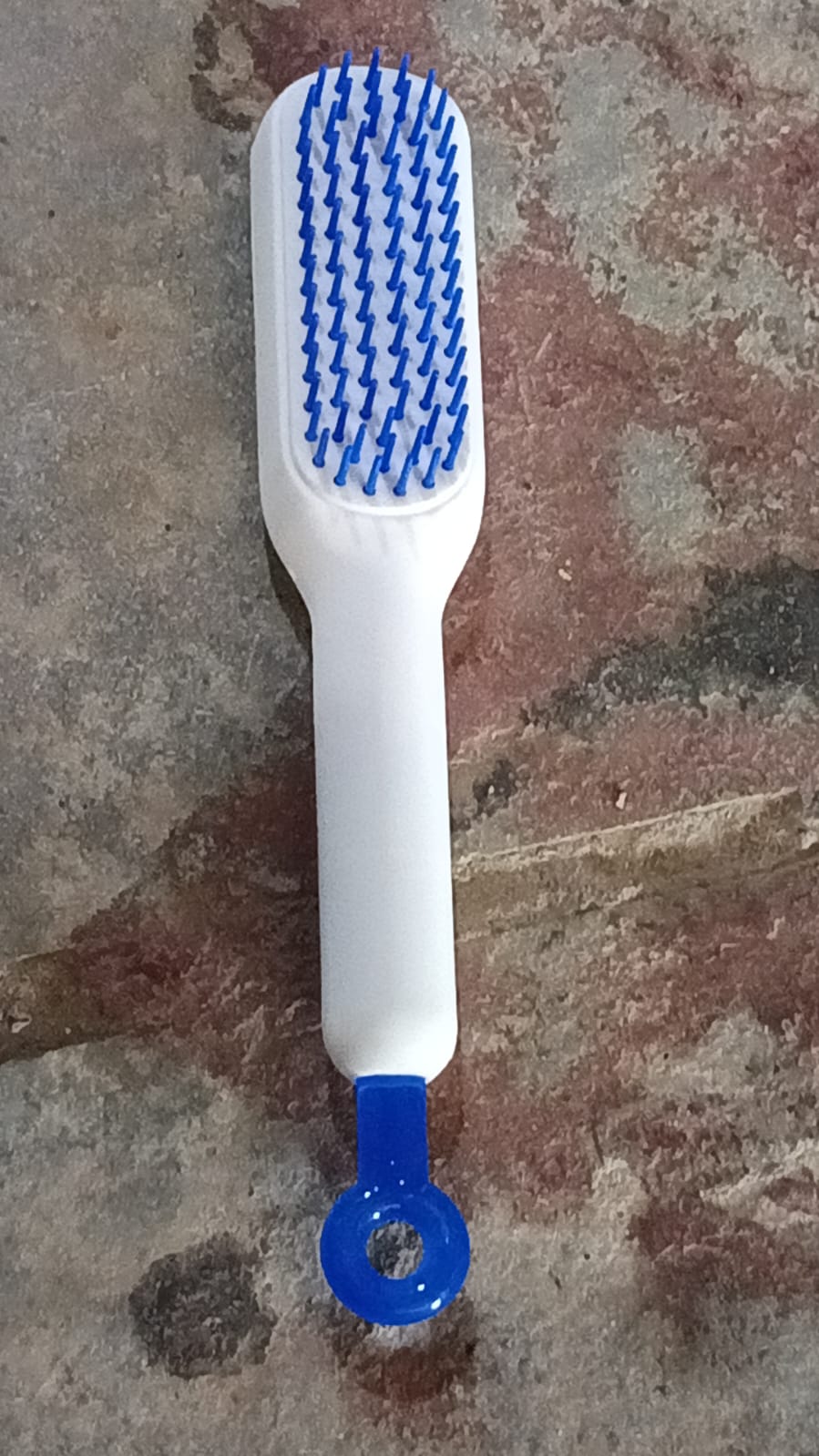 Self-Cleaning Hairbrush, Self-Cleaning Anti-Static Detangling Massage Comb, One-pull Clean Scalable Rotate Lifting Self Cleaning Hairbrush Hair Styling Tools - Bhavnagar Deodap