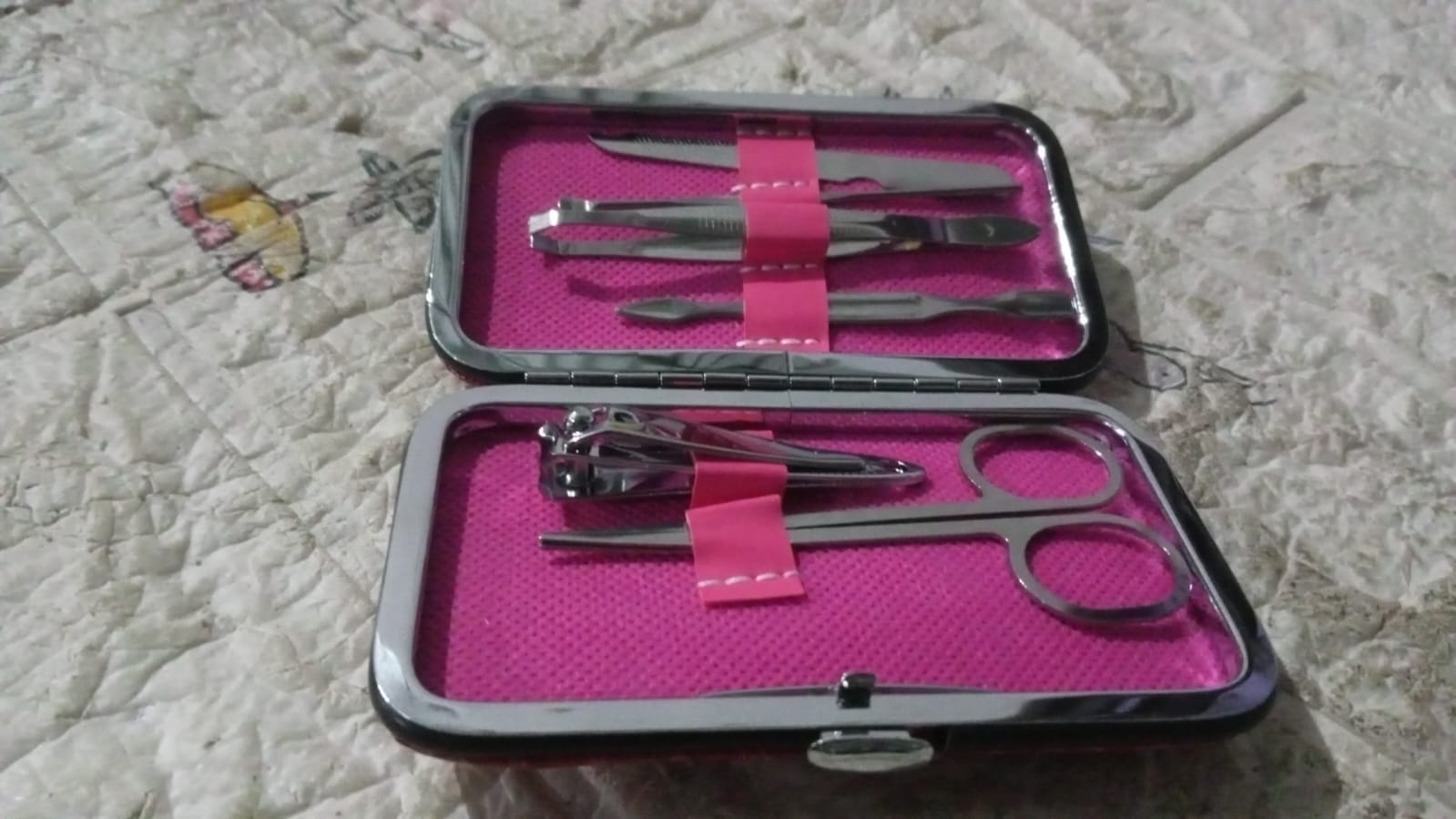 Nail Clipper Kit Fingernail Clipper, Manicure Set, Stainless Steel Nail Cutter Set ,Manicure Tool, Nail Clippers Care Tools with Lightweight and Beautiful Travel Case (6 Pc Set) - Bhavnagar Deodap