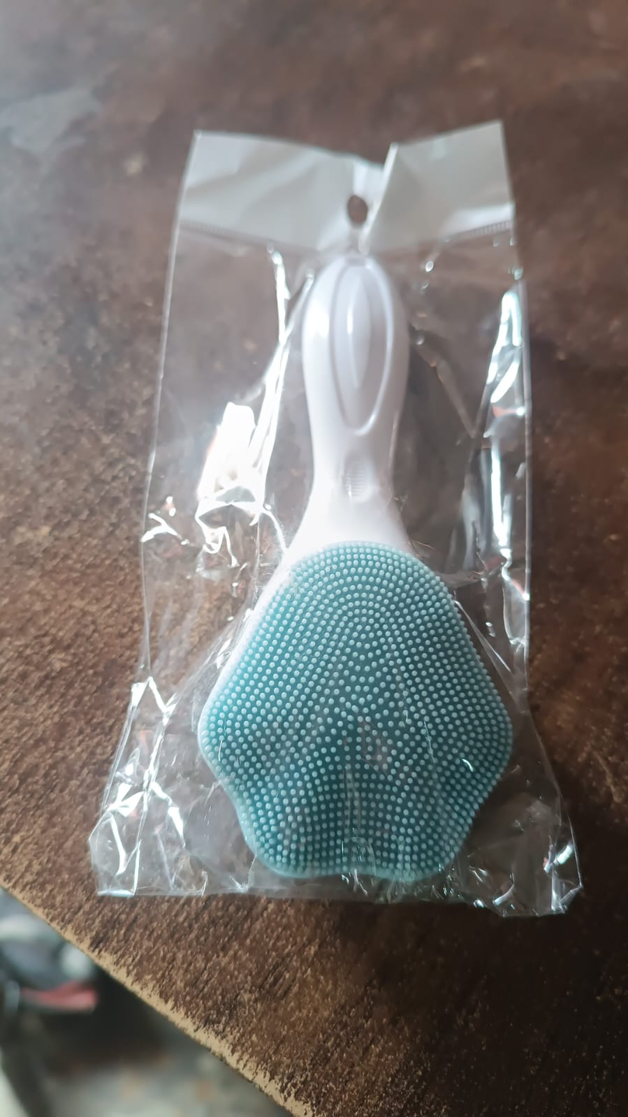 Silicone Face Scrubber Exfoliating Brush, Manual Handheld Facial Cleansing Brush (1 Pc) - Bhavnagar Deodap