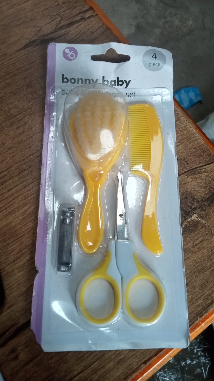 Born Baby Health Care Kit Baby Health Care And Grooming Kit 4 in 1 Nail Clipper Brush Comb Scissors Baby Safety Care Kit (4 Pcs Set) - Bhavnagar Deodap