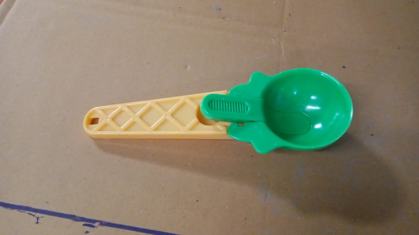 Ice Cream Spoons 2pcs Plastic Water Melon Scoopers with Trigger Dipper and Adults for Summer Party Ice Cream Scoop, Food Serving Spoon Kitchen Tools Ice Cream Digging Spoon Household Spoons Cupcake Spoons Aps Fruit Ball Player (2 Pc) - Bhavnagar Deodap