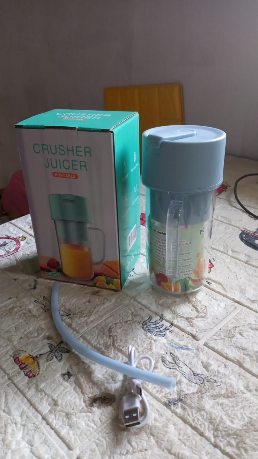 2 In1 Portable Crusher Juicer With Handle & Straw for Smoothie Sipper USB Rechargeable (340 ml) 6 Stainless Steel Blades Compact Juicer Mixer, Juicer Portable Fresh Juice Blender Portable Electric Juicer ( 340 ML ) - Bhavnagar Deodap