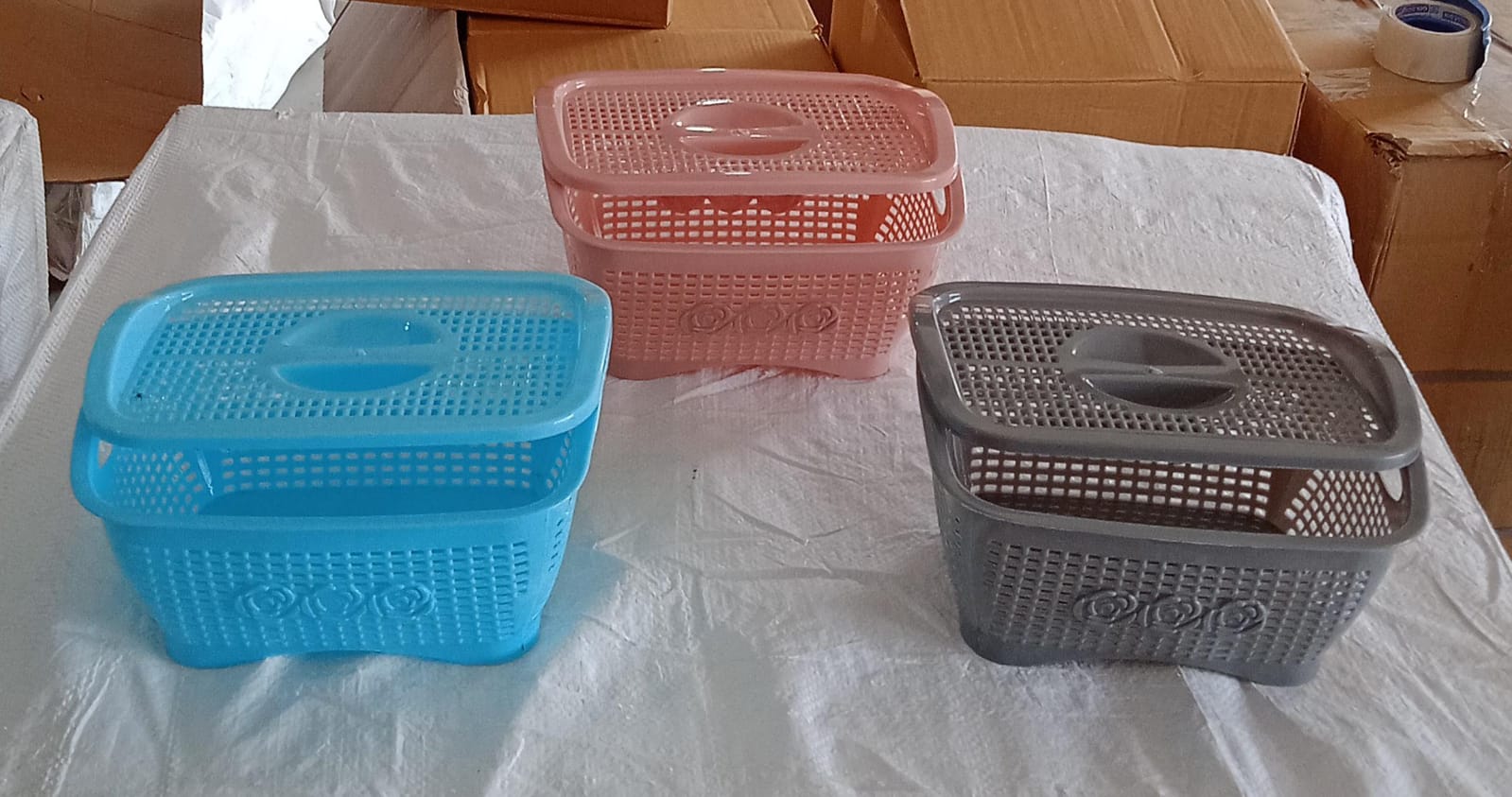 Multipurposes Plastic Basket, Organizer for Kitchen, Countertop, Cabinet, Bathroom with Lid, Plastic Storage Basket For Store Fruits, Vegetables, Magazines, Cosmetics, Stationary (1 Pc / Mix Color ) - Bhavnagar Deodap